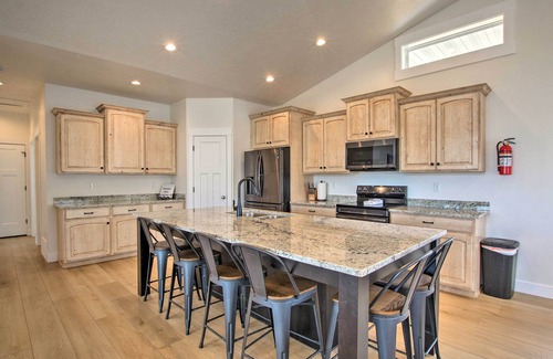 Sweetwater Casa | Garden City Retreat w/ Access to Bear Lake!