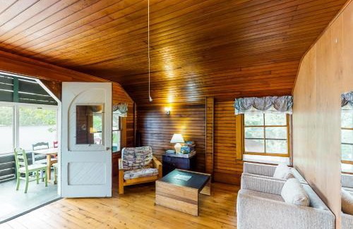 Charlotte Casa | Garden Island's Willow