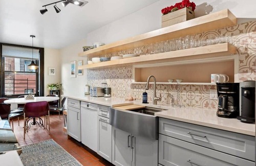 Brooklyn Heights Apartamento | Garden Place II by RoveTravel | 4BR Historic Apt