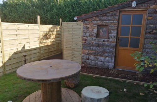 Chatuzange-le-Goubet Apartamento | Garden shed