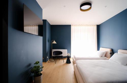 Tirano Apartamento | Garden Studio Triple Suite - Bernina Experience