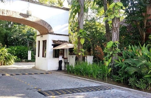 Fluvial Vallarta Condominio | Garden View Condo, 2 Pools, Walk to the Beach!