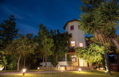 Patras Villa | Garden Villa Patra