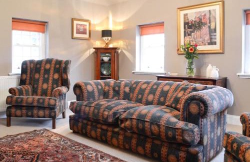 Montrose Casa | Gardener's Cottage