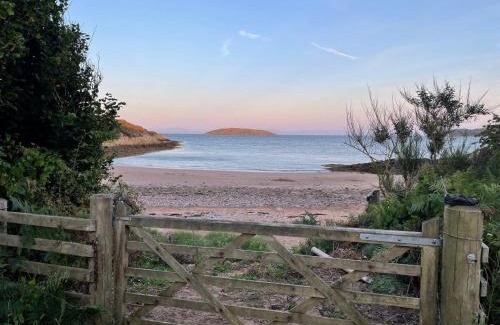 Sandyhills Casa | Gardeners Cottage