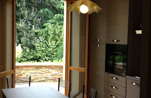 Capannoli Casa | Gardenia casa con jardín en la Toscana entre arte, naturaleza y mar.