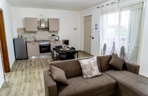 Mili San Pietro Apartamento | Gardenie Home: delizioso villino vista mare