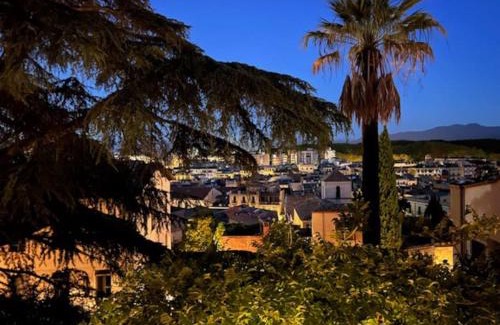 Barri Vell Apartamento | Gardens of Roman wall N10 ONYARAPARTMENTS