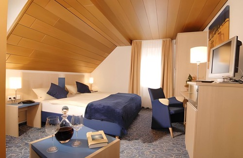 Nellingen Hotel | Garni-Hotel Adler