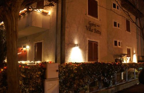 Merano Historic Center Cama Y Desayuno | Garni Villa Betty