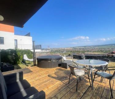 Cluj-Napoca Apartamento | Garsonierǎ la curte cu ciubǎr