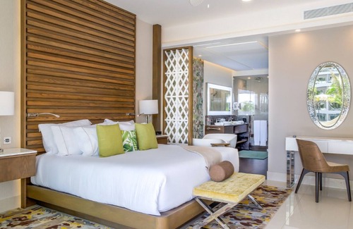 Centro de Cancún Complejo | Garza Blanca 5 Star Resort Cancun: Dec 21 - 28, 2024 Tropical Holiday Vacation