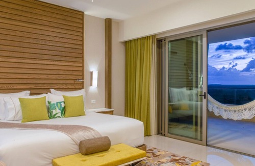 Centro de Cancún Complejo | Garza Blanca 5 Star Resort Cancun: Dec 21 - 28, 2024 Tropical Holiday Vacation