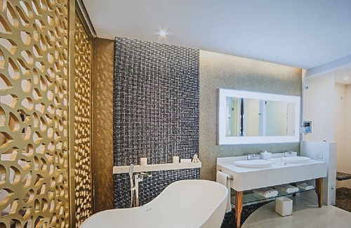 Windham Condominio | Garza Blanca Hotel Suite Condo 2 BR 3 Bathroom in Los Cabos Mexico