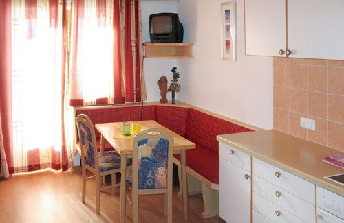 Stummerberg Apartamento | Gasthof Almluft by Interhome