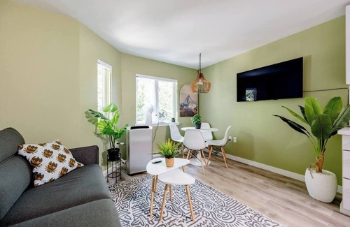 Downtown Eastside Apartamento | Gastown Haven: Where History Meets Comfort
