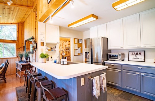 Carmel Valley Casa | Gated Carmel Valley Retreat with 20 Acres, Pool & Hot Tub
