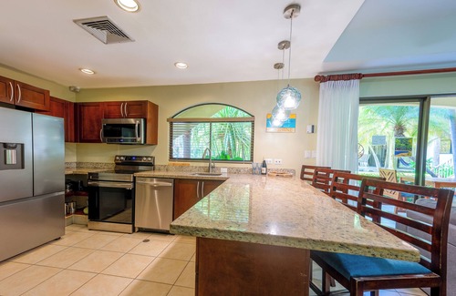 Potrero Condominio | ¡A CORTO PASEO A Playa Penca! Piscina, cerrada, capacidad para 6 personas.