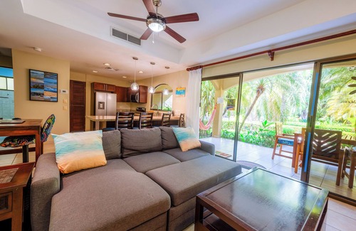 Potrero Condominio | ¡A CORTO PASEO A Playa Penca! Piscina, cerrada, capacidad para 6 personas.