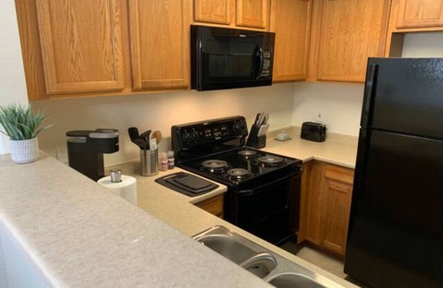 Downtown Condominio | Gated, Private, Safe, Clean Upstairs Condo-Hospitals Nearby