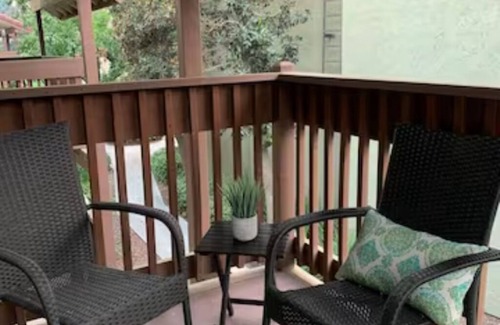 Downtown Condominio | Gated, Private, Safe, Clean Upstairs Condo-Hospitals Nearby