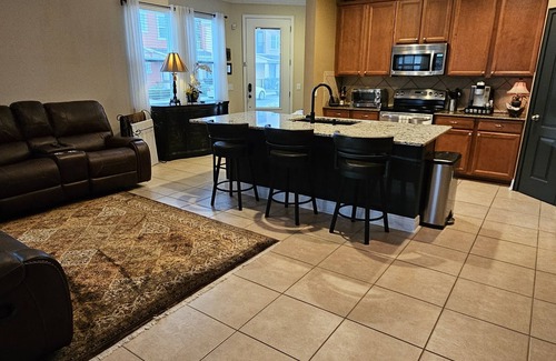 Sanford Casa | Gated, quiet 3 bdrm 3 bath townhome at Sanford, Heathrow & Lake Mary junction.