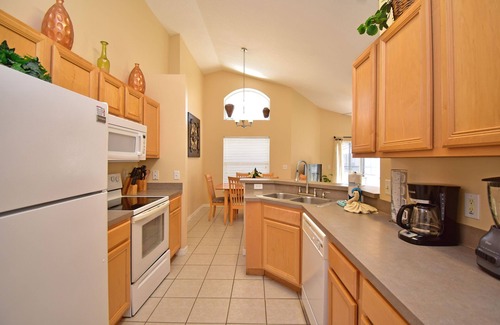 Solana Casa | comunidad cerrada, 4 dormitorios, 3 baños villa de la piscina con sala de juegos