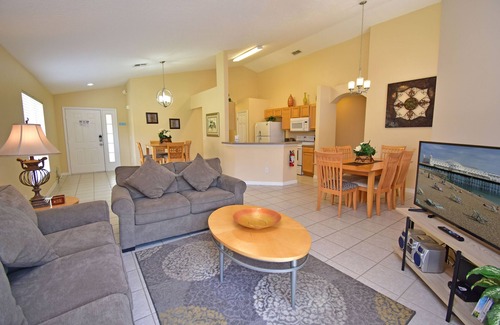 Solana Casa | comunidad cerrada, 4 dormitorios, 3 baños villa de la piscina con sala de juegos