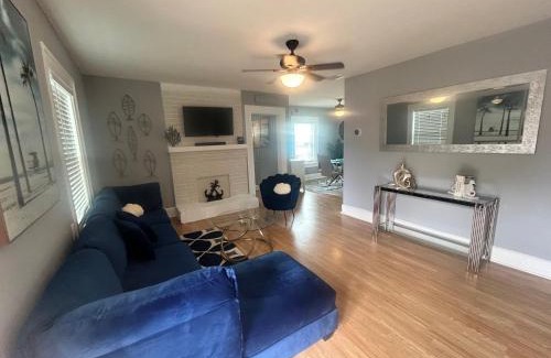 Highland Oaks Casa | Gated single family home downtown ST Petersburg, FL