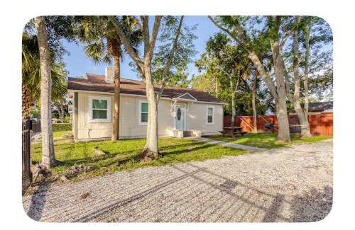 Highland Oaks Casa | Gated single family home downtown ST Petersburg, FL