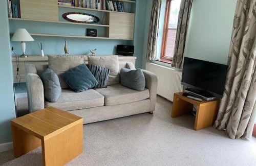 Irstead Casa | Gatekeeper Cottage