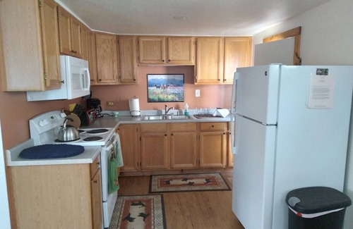 Somers Casa | GATEWAY FOR TRAVEL MEDICAL STAFF/VACATIONERS 1200. MONTHLY