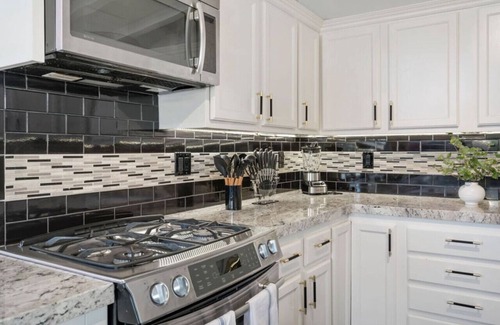 Sherwood Forest and Thistle Development Casa | Gather the avengers! 4 Bedroom Home + Hot Tub