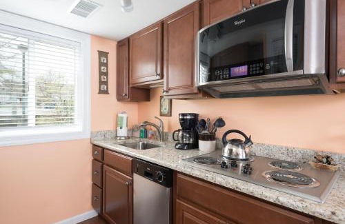 Chalet Village Hotel | Gatlinburg Summit Condo #6208