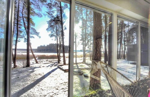 Gauja Apartamento | GaujaClub - our BOSE Acoustic Loft on a lake.