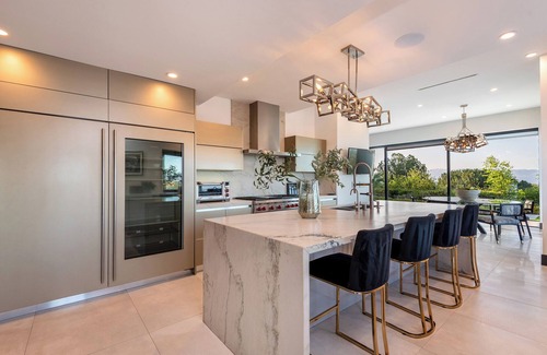Tarzana Casa | Gayle Villa - Stunning Modern Masterpiece with Breathtaking Views