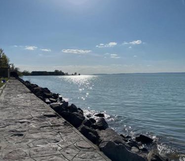 Siofok-Sosto Apartamento | GebriDay Apartman