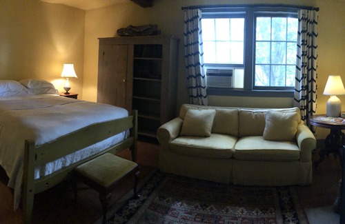 New Marlborough Hotel | Gedney Farm