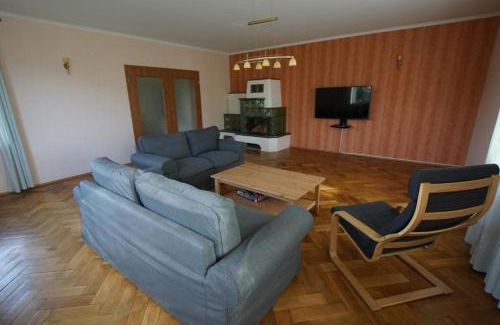 Krina Apartamento | Gemütliche Ferienwohnung in Krina mit Garten und Grill