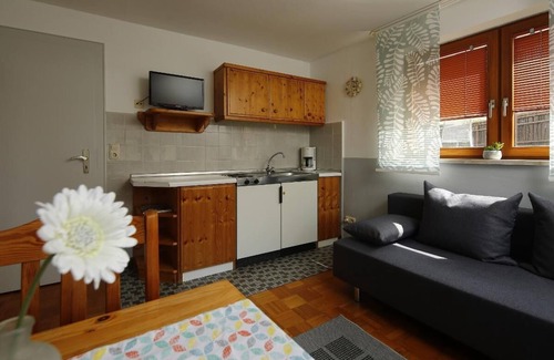 Hohenberg a.d.Eger Apartamento | Gemütliche und helle Ferienwohnung, kostenfreies WLAN, viele Freizeitangebote