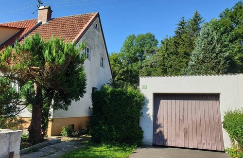 Hochzoll-Sud Casa | Gemütliche Wohnung mit Einem Großen Garten Direkt am Kuhsee, Augsburg