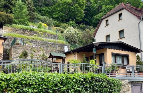 Prossen Casa | Gemütliches Ferienhaus Direkt am Fuße des Lilienstein in Bad Schandau