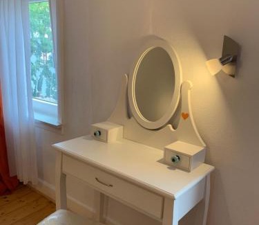 Wolfhagen Apartamento | Gemütlichkeit im Fachwerkhaus, 3 Schlafzimmer, Balkon, Parkplatz