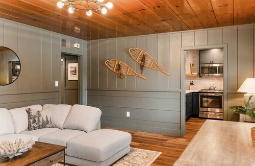 Tahoe Valley Cabina | Gem in South Lake Tahoe Emerald Point