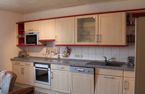 Kroepelin Apartamento | Gemuetliche Wohnung in Kroepelin mit Terrasse