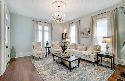Lebanon Casa | General Mitchel Historic Home in Downtown Lebanon