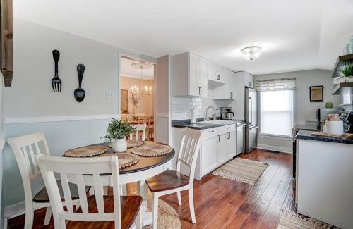 Lebanon Casa | General Mitchel Historic Home in Downtown Lebanon