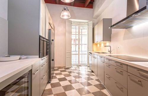 San Bartolome Cabaña | Genteel Home Palacio Abades Terrace