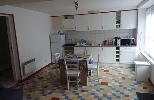 Ferrieres-Saint-Mary Casa | genciana hasta 4 personas
