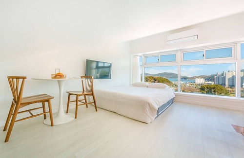 Irun-myeon Casa | Geoje Forest-morning Spa Pension